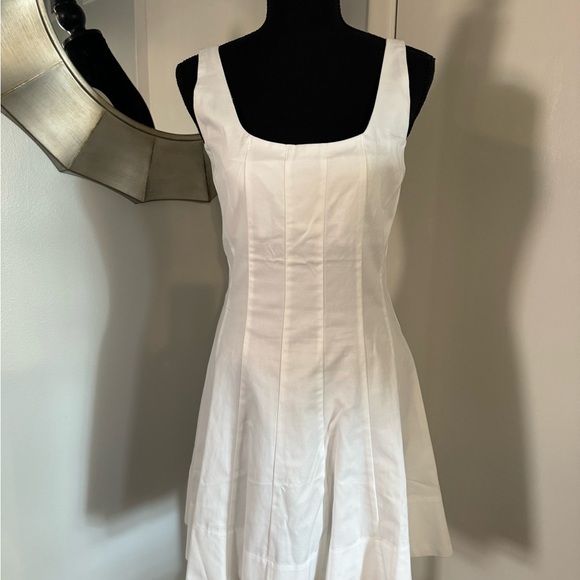 White Sleeveless Dress - Picture 1 of 5